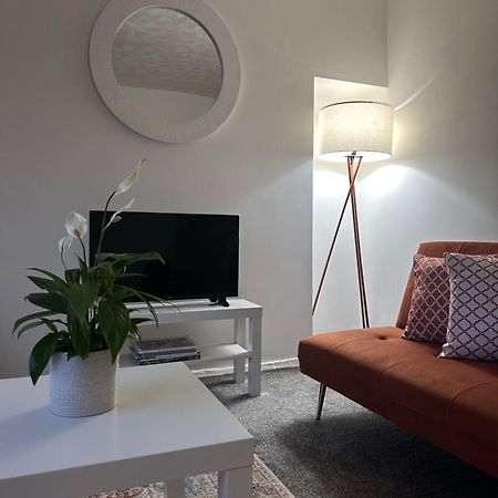 Ocean Village Marina 2 Bedroom Apartment With Balcony! Саутгемптон Екстер'єр фото