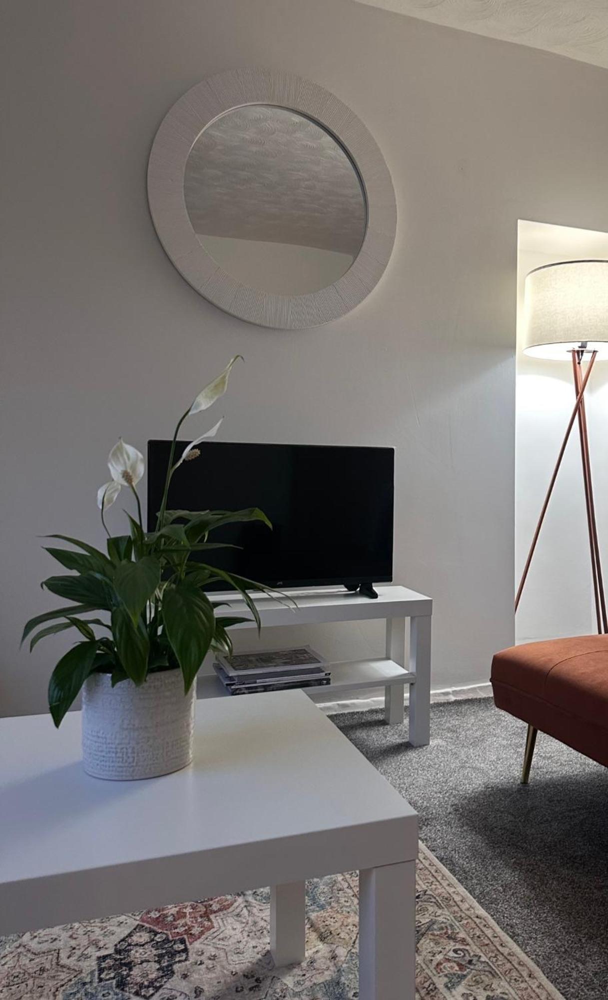 Ocean Village Marina 2 Bedroom Apartment With Balcony! Саутгемптон Екстер'єр фото