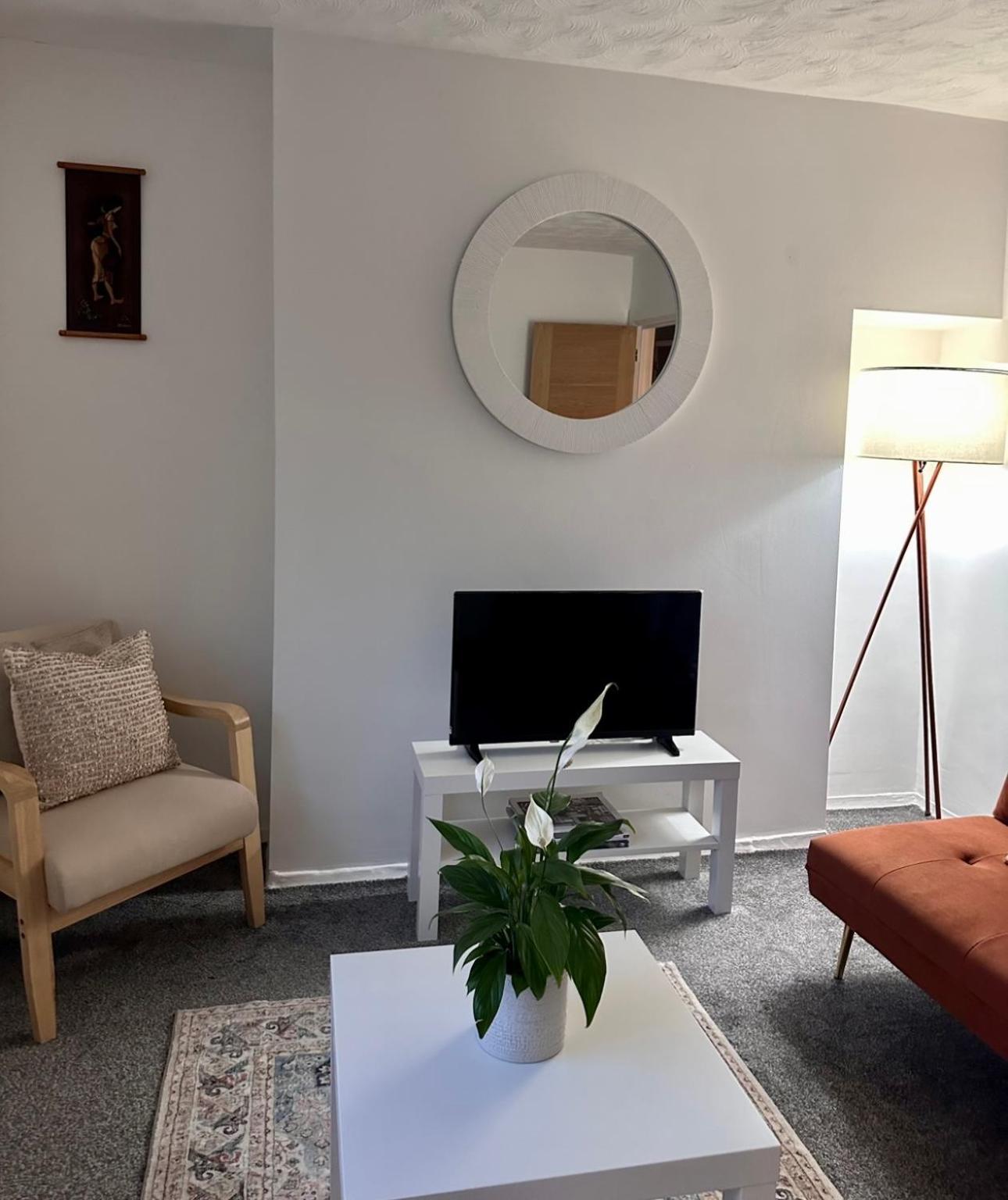 Ocean Village Marina 2 Bedroom Apartment With Balcony! Саутгемптон Екстер'єр фото